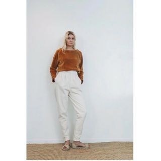 アーキ(archi)のarchi ジョッキー　ホワイト　デニム　PANTS(カジュアルパンツ)