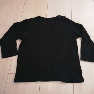 ユニクロ(UNIQLO)のユニクロ　長袖　90　黒(Tシャツ/カットソー)