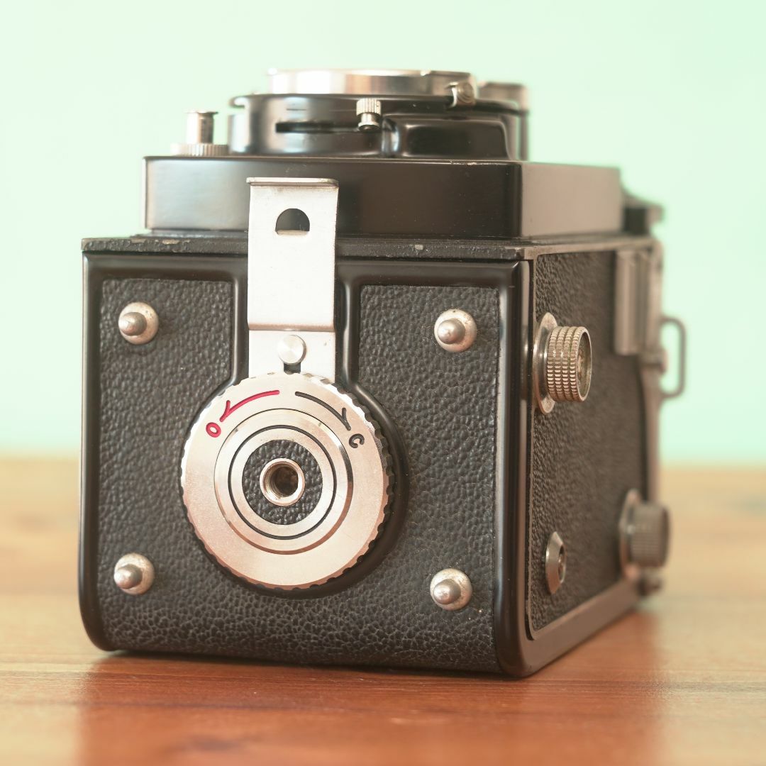 京セラ(キョウセラ)の[美品] 完動品◎YASHICAFLEX C型 二眼レフ フィルムカメラ #31 スマホ/家電/カメラのカメラ(フィルムカメラ)の商品写真