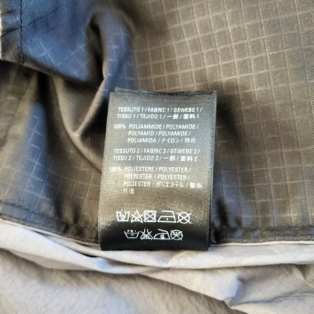 BALENCIAGA バレンシアガ ジップアップ ロゴナイロンジャケット BALENCIAGA バレンシアガ ジップアップ ロゴナイロンジャケット