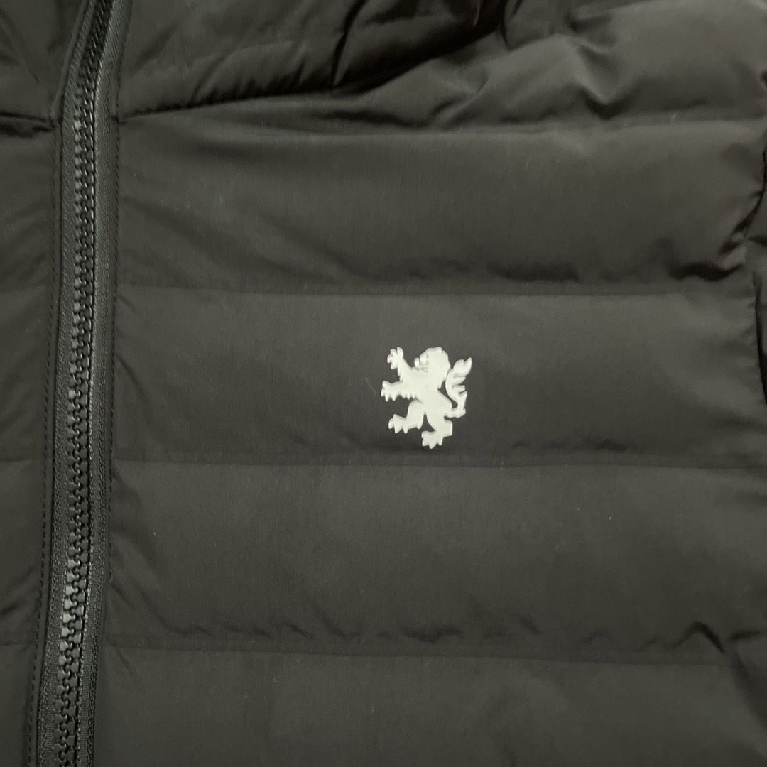 カペルミュール　ブラック　ダウン　サイズＭ メンズのジャケット/アウター(ダウンジャケット)の商品写真