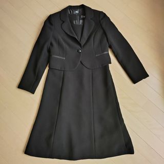 ☆当日発送可能【美品】ユキトリイ 高級喪服礼服 ワンピーススーツ□の