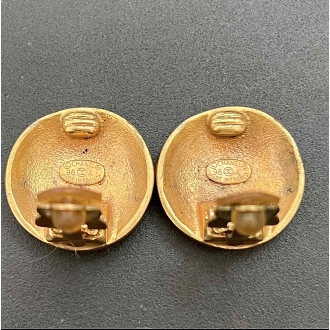 CHANEL - CHANEL 96A イヤリング ココマーク ゴールドの通販 by