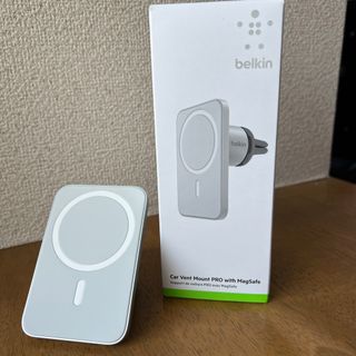 アイフォーン(iPhone)のBelkin MagSafeホルダーWIC002シルバー iPhone15-12(車内アクセサリ)