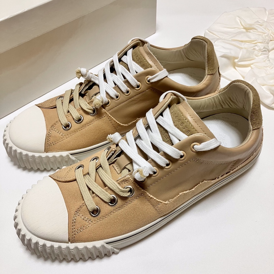 Maison Martin Margiela(マルタンマルジェラ)の新品 43 マルジェラ 22ss エボリューション スニーカー 5500 メンズの靴/シューズ(スニーカー)の商品写真