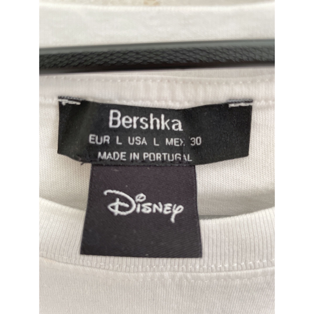 Bershka(ベルシュカ)のディズニー　Tシャツ レディースのトップス(シャツ/ブラウス(半袖/袖なし))の商品写真