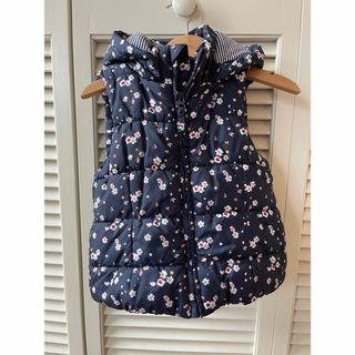 プチバトー(PETIT BATEAU)の専用☆petit bateau 中わた 小花柄 ベスト 5ans 108cm(ジャケット/上着)