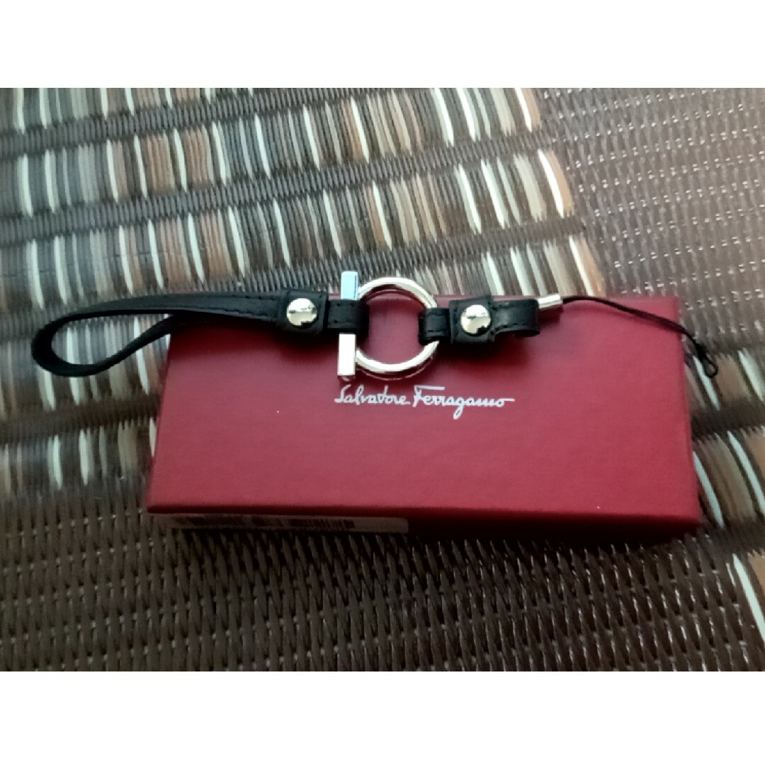 Ferragamo(フェラガモ)のferragamo　　キーホルダー レディースのファッション小物(キーホルダー)の商品写真