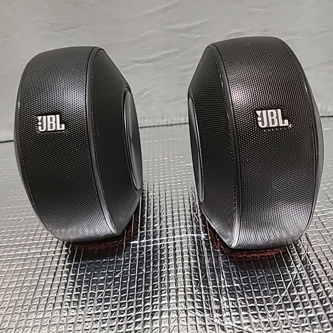 JBL PEBBLES スマホ/家電/カメラのオーディオ機器(スピーカー)の商品写真