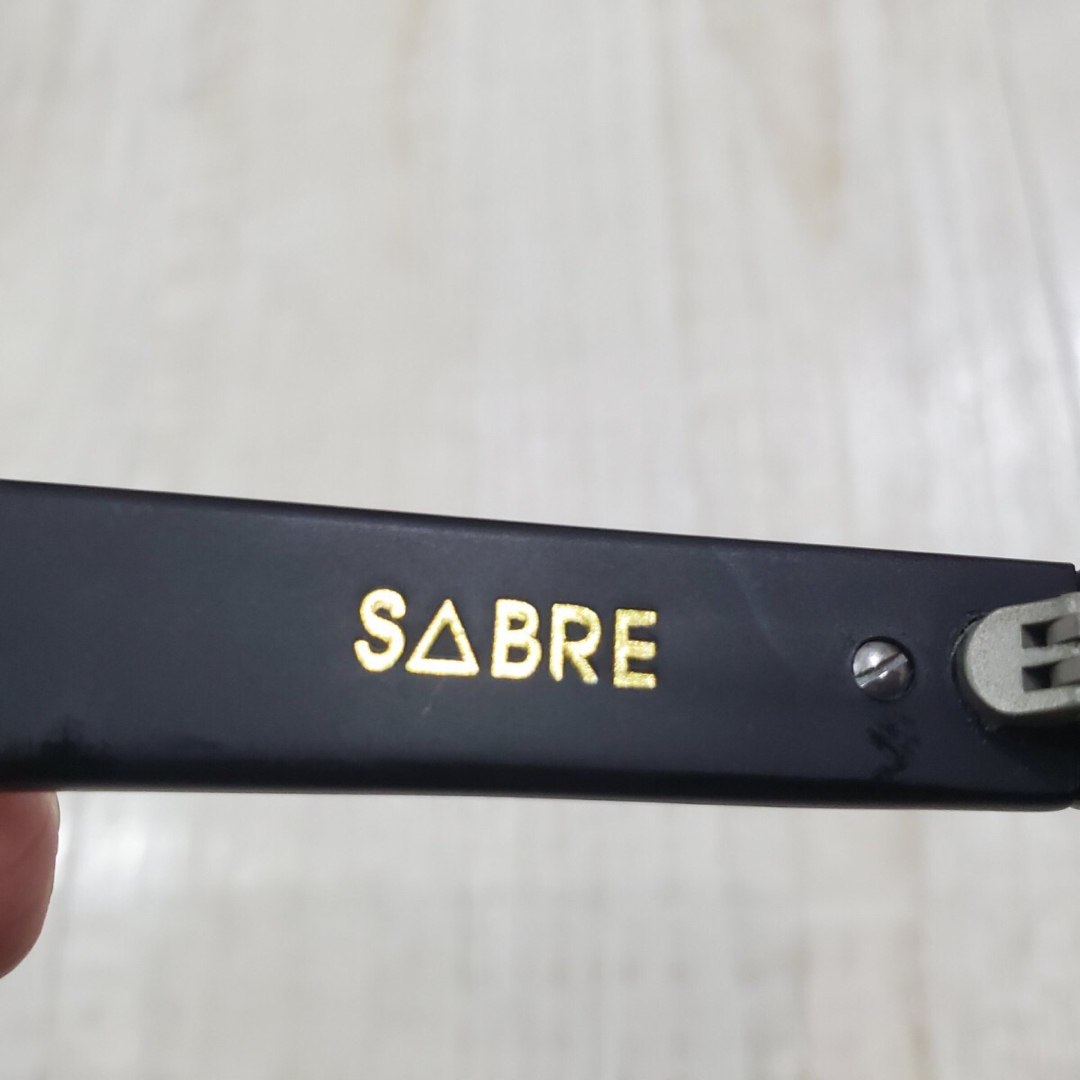 SABRE(セイバー)のSABRE サングラス グレーシルバー ミラー レンズ メガネ ステッカー 付き メンズのファッション小物(サングラス/メガネ)の商品写真