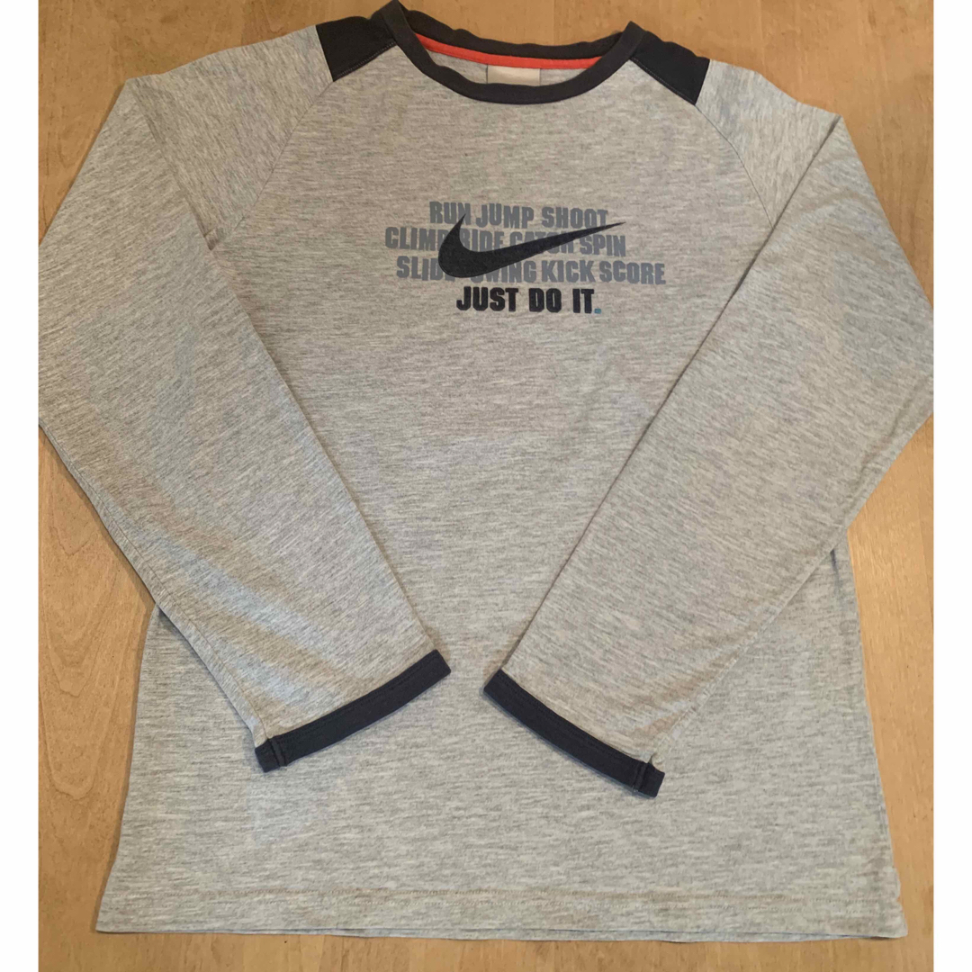 NIKE(ナイキ)のナイキ　NIKE 長袖シャツ　ロンティー　L キッズ/ベビー/マタニティのキッズ服男の子用(90cm~)(Tシャツ/カットソー)の商品写真