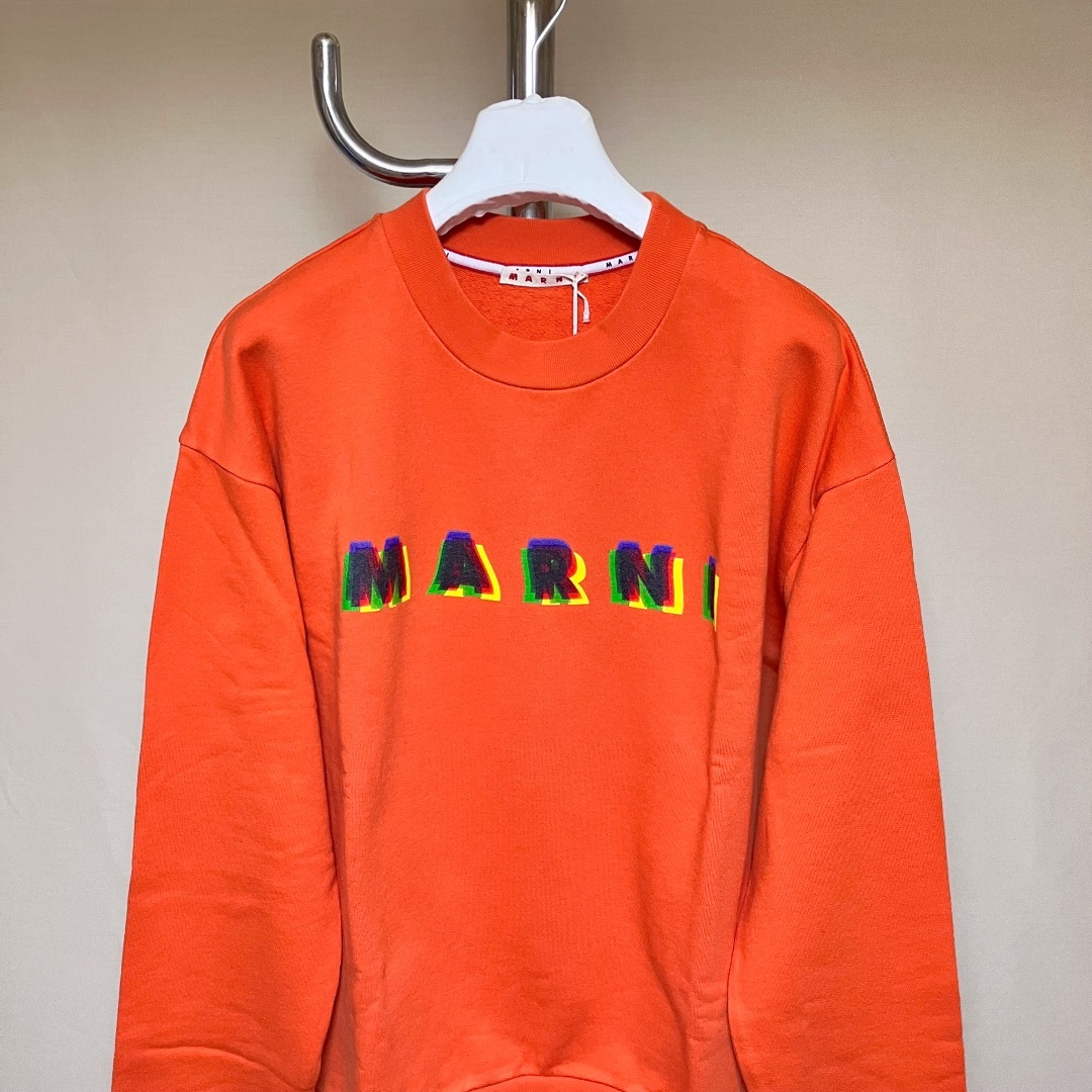 MARNI - 新品 48 23ss MARNI ロゴスウェット オレンジ 5513の MARNI - 新品 48 23ss MARNI ロゴスウェット オレンジ 5513の