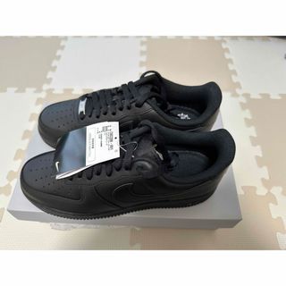 ナイキ(NIKE)のNIKE ナイキ エアフォース1'07 ブラック AF1 美品　定価以下(スニーカー)