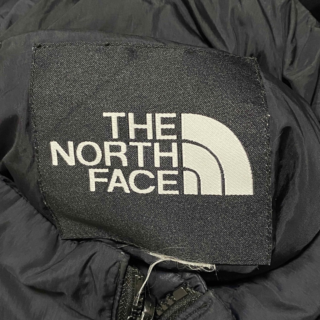 THE NORTH FACE(ザノースフェイス)のTHE NORTH FACE ダウンベスト ワンポイント 刺繍ロゴ アウトドア メンズのジャケット/アウター(ダウンベスト)の商品写真