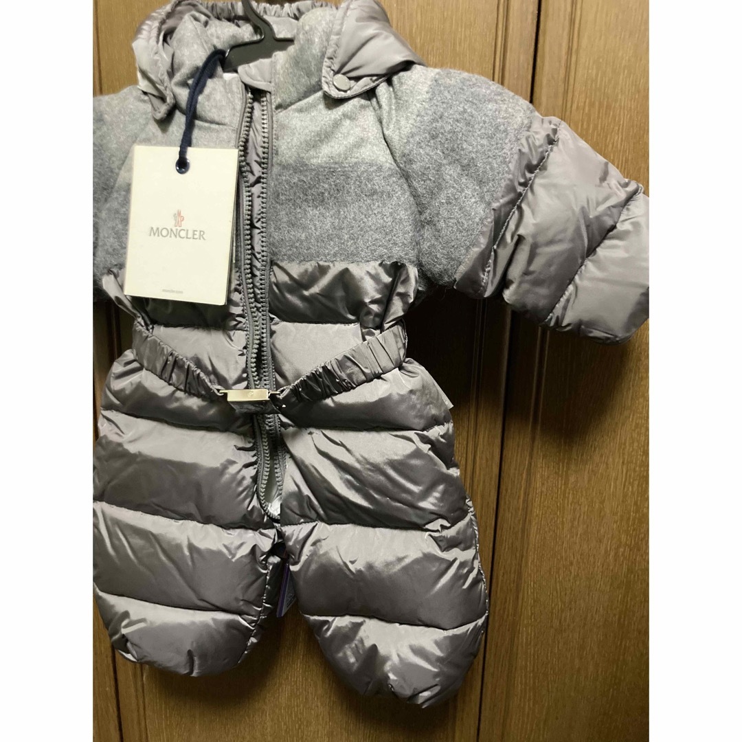 新品　MONCLER　ベビー