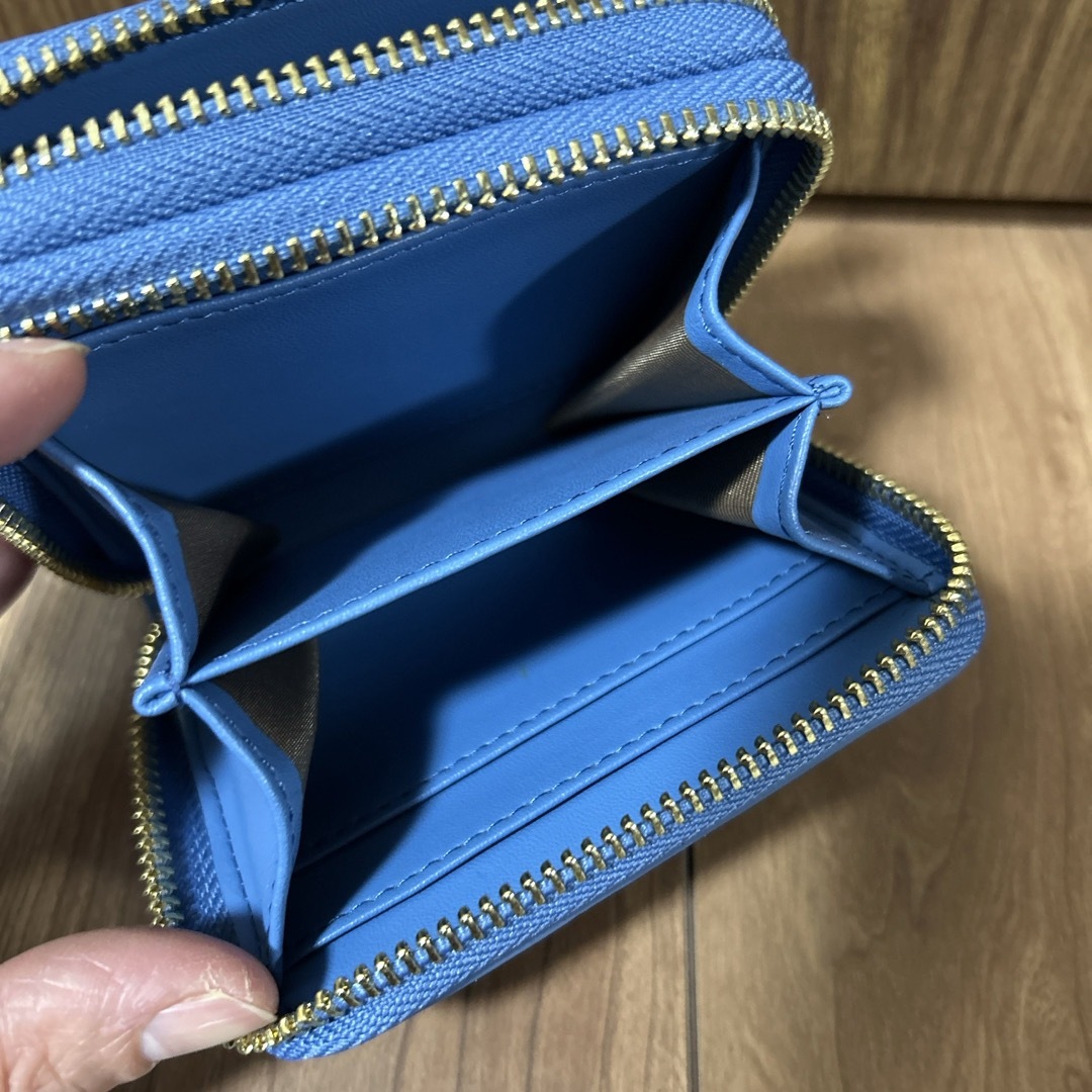 新品　Levernis 長財布とウォレット2点セット レディースのファッション小物(財布)の商品写真