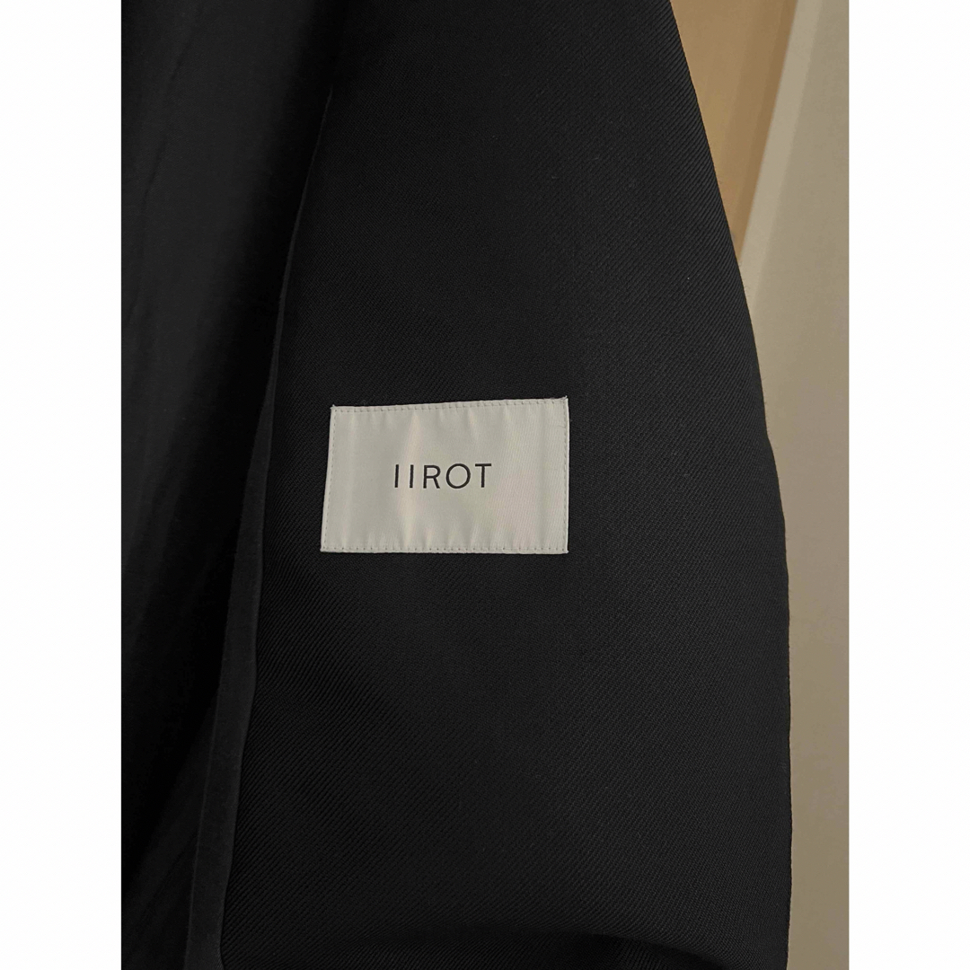 IIROT(イロット)の美品　IIROT   ベスト レディースのトップス(ベスト/ジレ)の商品写真