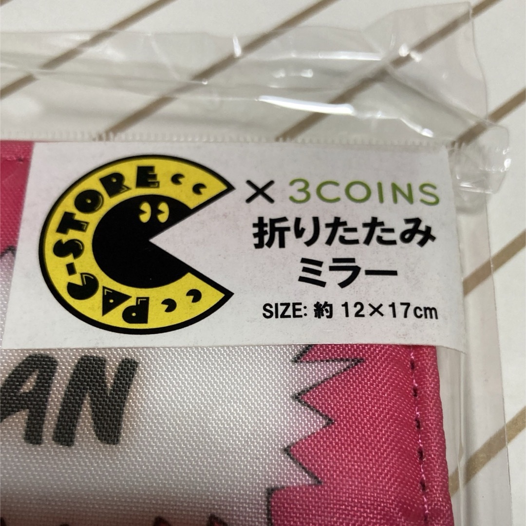 3COINS(スリーコインズ)のパックマン　ポーチとミラーセット　4点 エンタメ/ホビーのおもちゃ/ぬいぐるみ(キャラクターグッズ)の商品写真