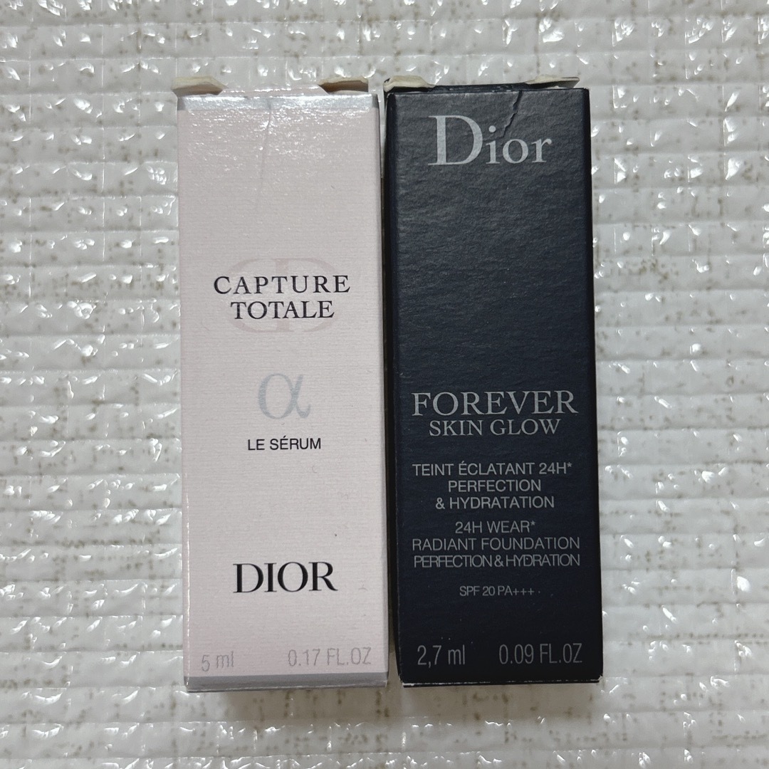 Dior(ディオール)のDior スキンフォーエバーフルイドグロウ カプチュールトータルルセラム コスメ/美容のベースメイク/化粧品(ファンデーション)の商品写真