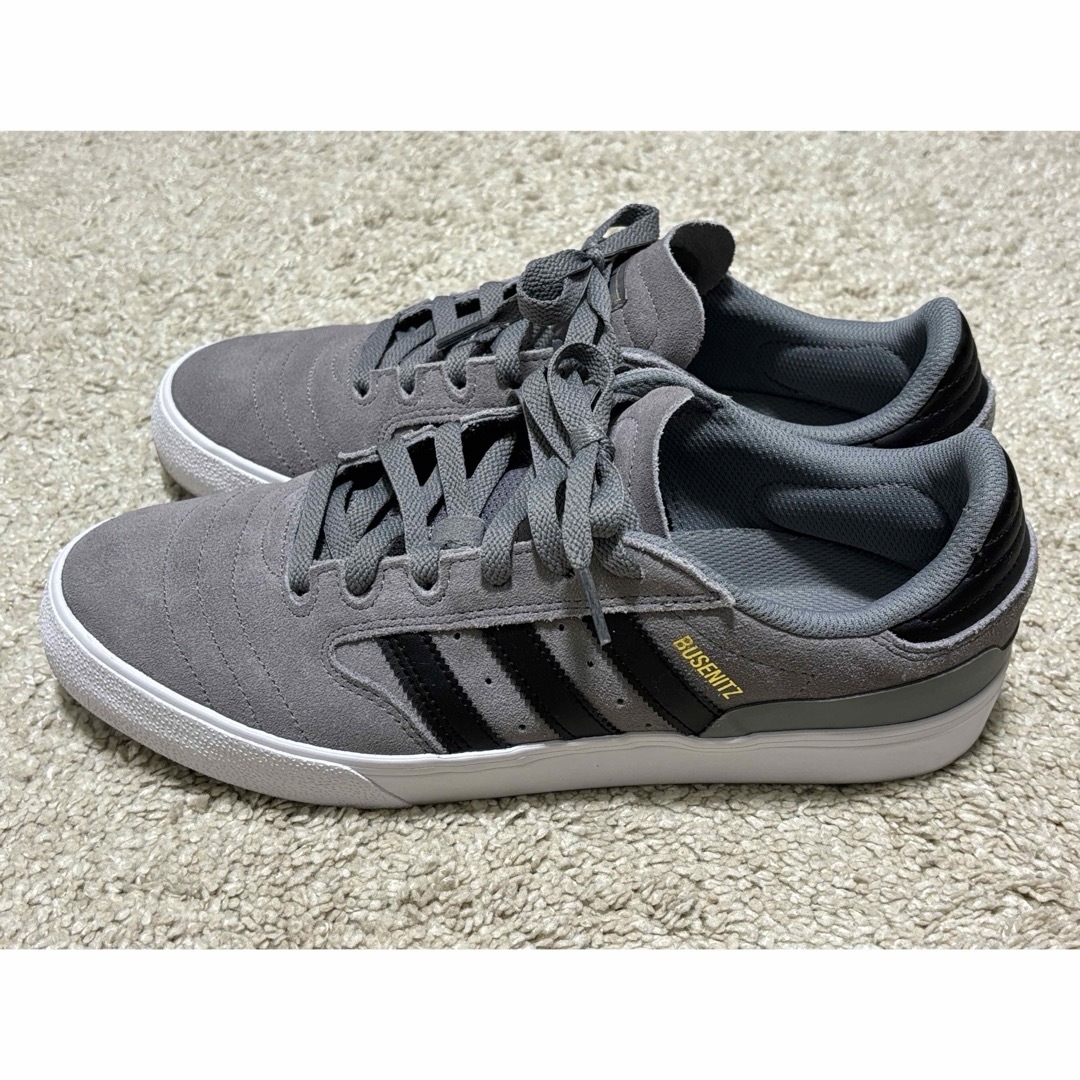 adidas(アディダス)のアディダス　ブセニッツ　バルクⅡ （GW3189）28.0cm メンズの靴/シューズ(スニーカー)の商品写真