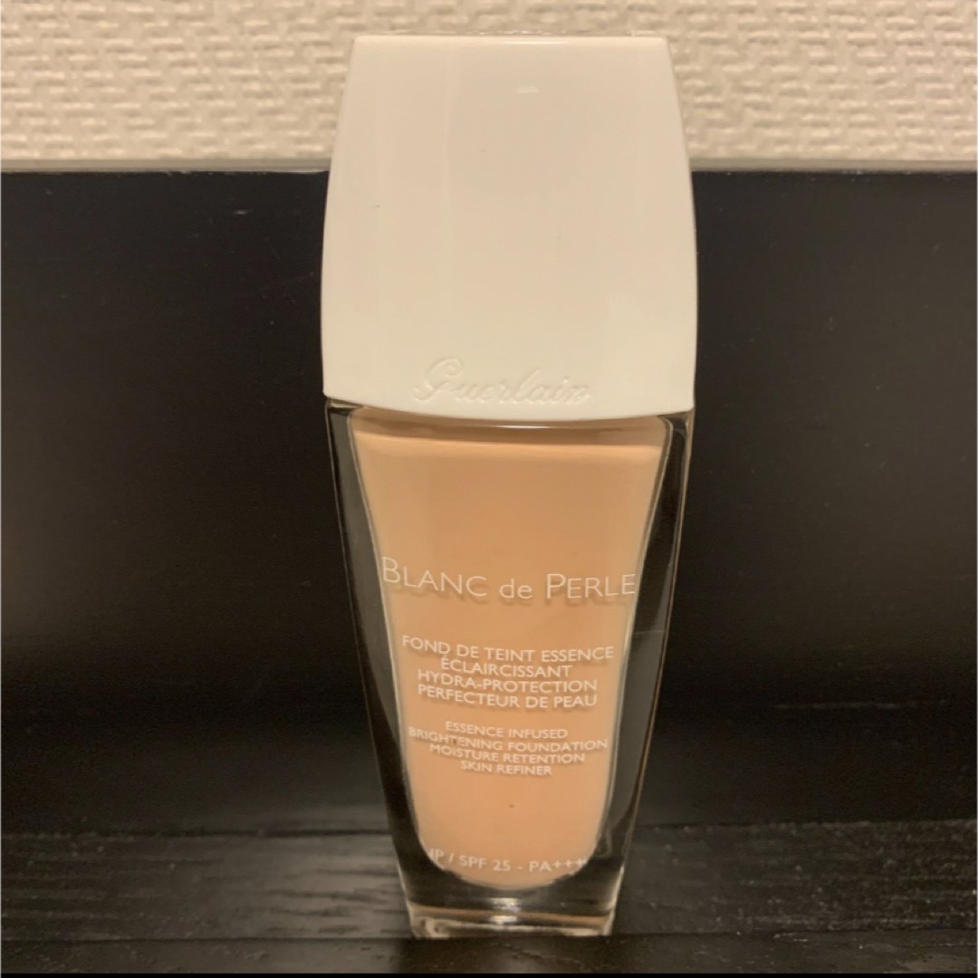 GUERLAIN(ゲラン)のゲラン　ペルル　ブラン　ブライトニング　エッセンス　フルイド　USED コスメ/美容のベースメイク/化粧品(ファンデーション)の商品写真