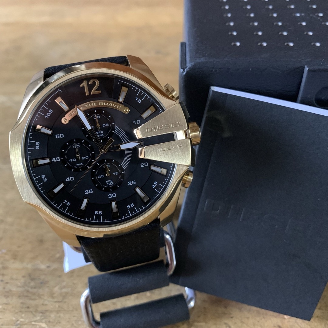 新品✨ディーゼル DIESEL メガチーフ メンズ クロノ 腕時計 DZ4344