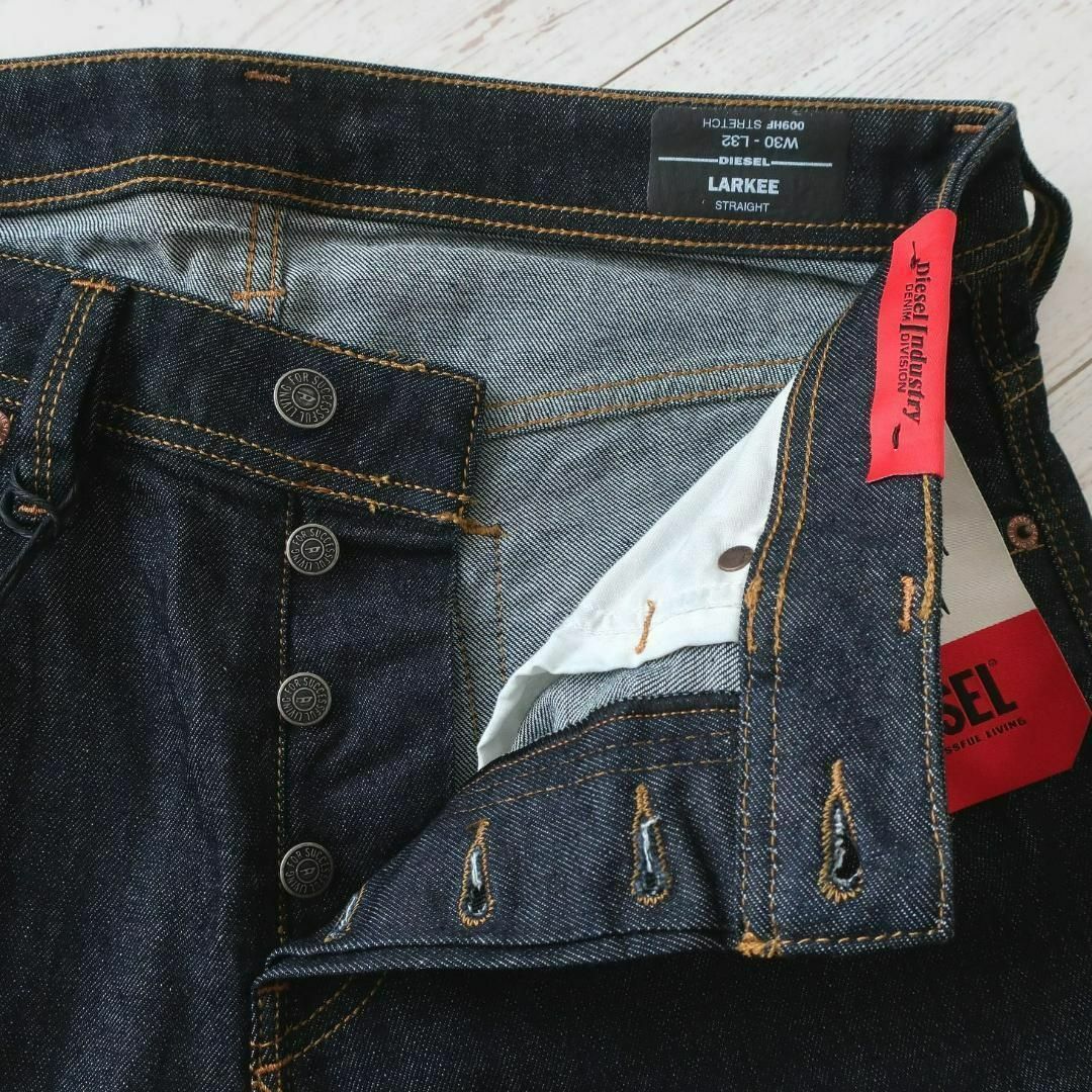 新品 DIESEL LARKEE-X ストレッチ ジーンズ ストレート W30