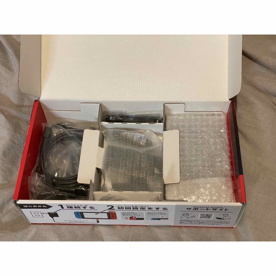 美品】Nintendo Switch本体【付属品完備・バッテリー強化版】 美品】Nintendo Switch本体【付属品完備・バッテリー強化版】