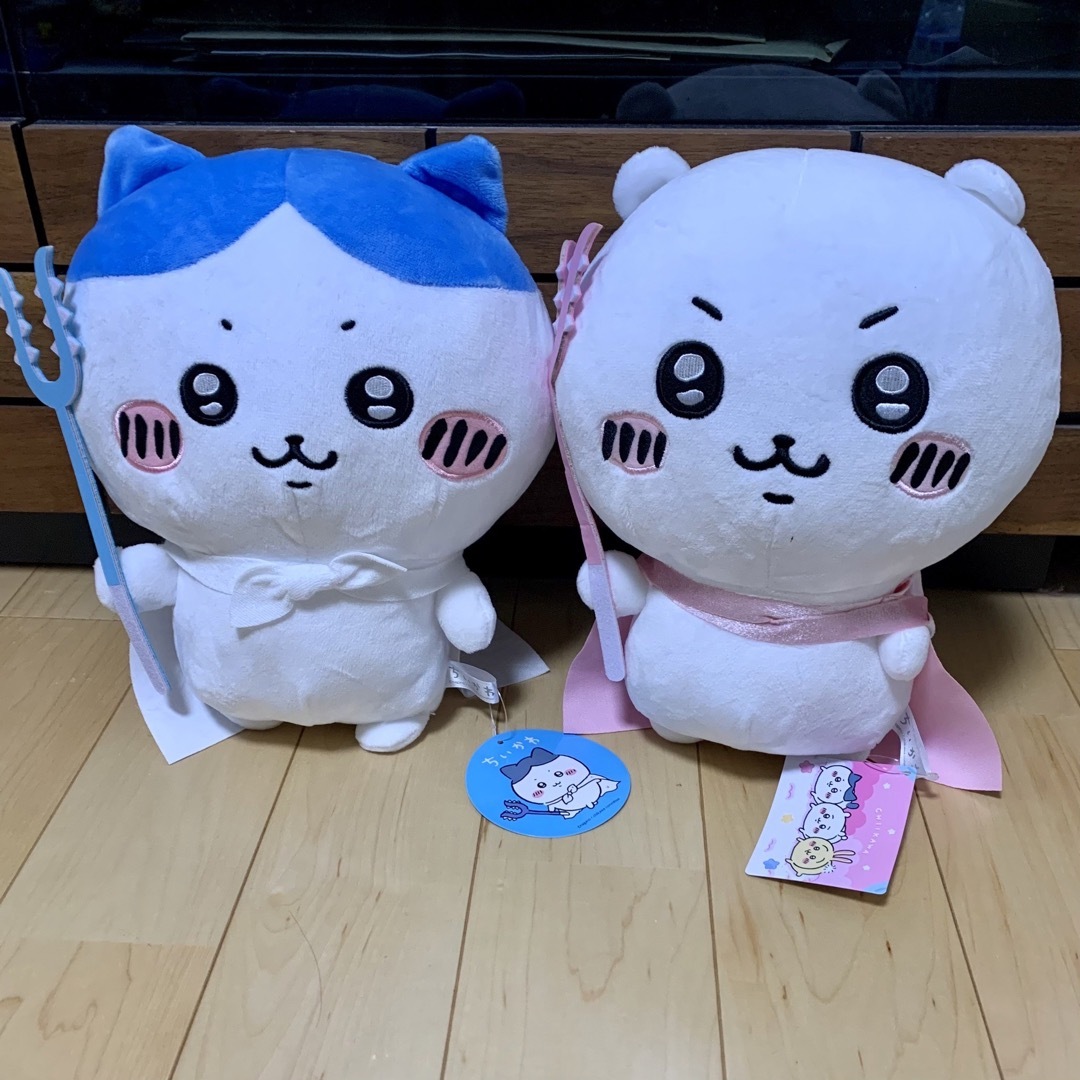 ちいかわ(チイカワ)のちいかわ ハチワレ BIGぬいぐるみ さすまた 将来のゆめ 特訓スタイル 討伐 エンタメ/ホビーのおもちゃ/ぬいぐるみ(ぬいぐるみ)の商品写真
