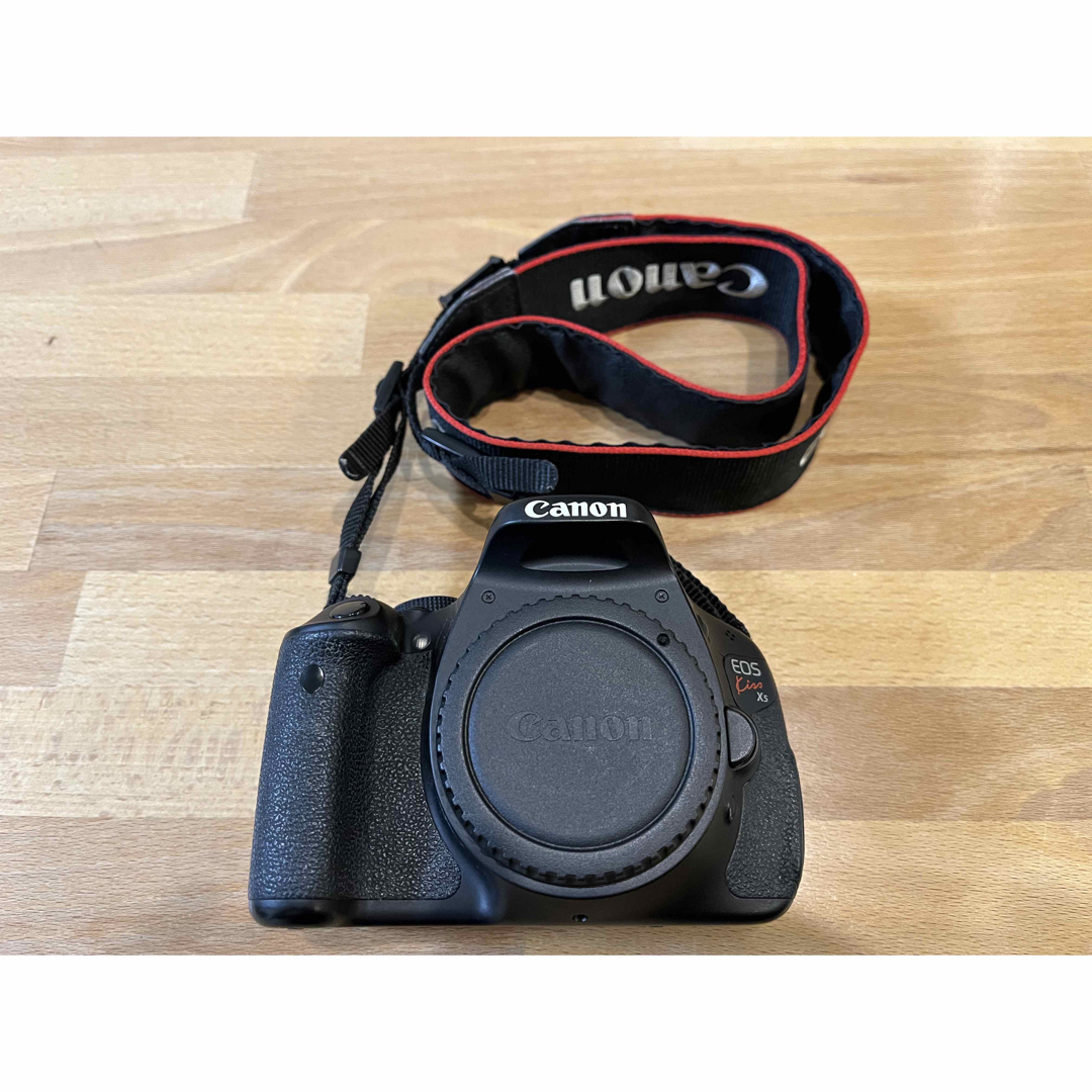 Canon(キヤノン)のキヤノン EOS Kiss X5 セット スマホ/家電/カメラのカメラ(デジタル一眼)の商品写真