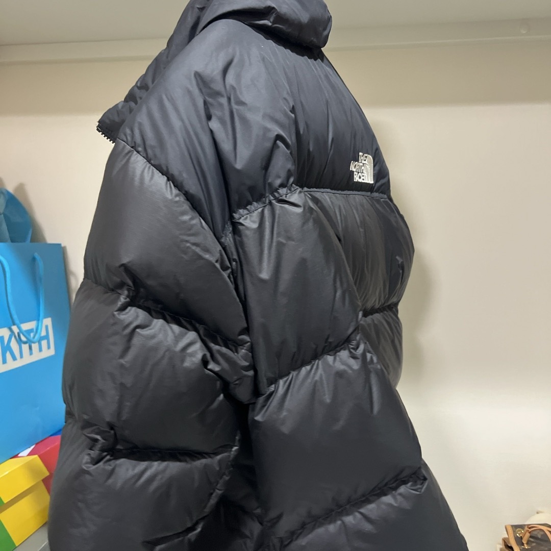 ノースフェイス　エコヌプシ　ブラックM メンズ メンズのジャケット/アウター(ダウンジャケット)の商品写真