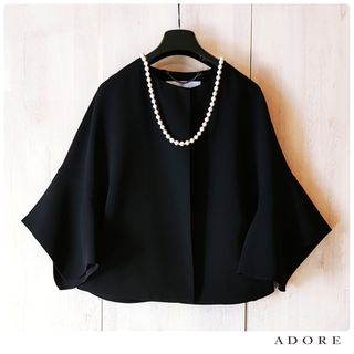 ◆幻◆希少新品 定価2.9万円 ADORE　カタログ掲載　ライトアムゼンブラウス