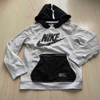 ナイキ(NIKE)のNike パーカ　140(ジャケット/上着)