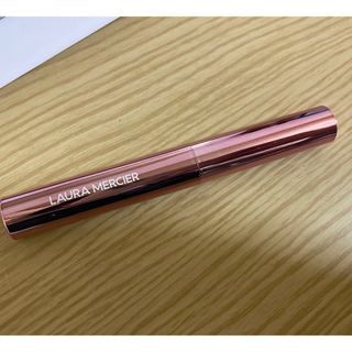 ローラメルシエ(laura mercier)のローラメルシエ　ハイバイブリップカラー　122(口紅)