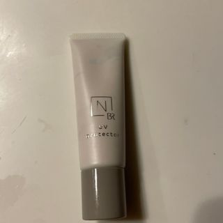 エヌオーガニック(N organic)の一度のみ使用N organic Brightトーンアップ UVプロテクター30g(化粧下地)