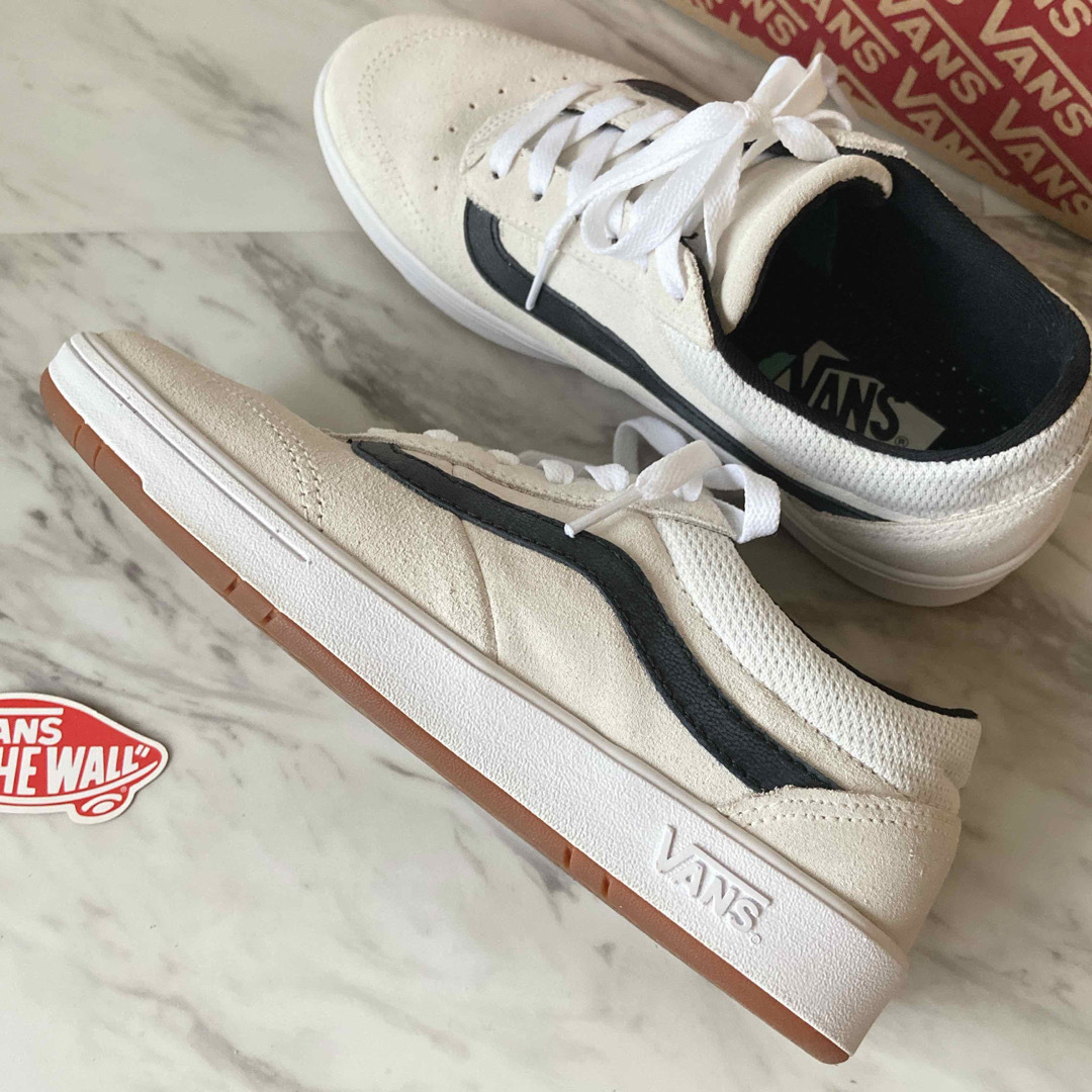 日本未発売モデル VANS クルーズ CC ホワイト ユニセックス 24.5cm