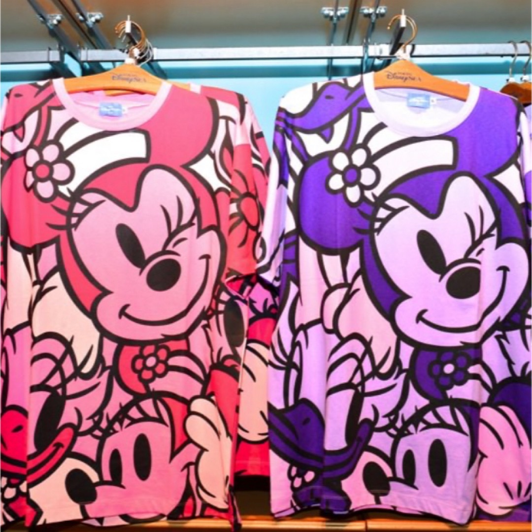 Disney(ディズニー)のディズニーTシャツ　紫　ミッキー ミニーTシャツ レディースのトップス(Tシャツ(半袖/袖なし))の商品写真