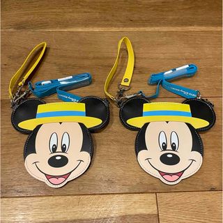 ディズニー(Disney)の新品！送料込み⭐️ディズニーバケーションパッケージ　チケットホルダー　2個セット(キャラクターグッズ)