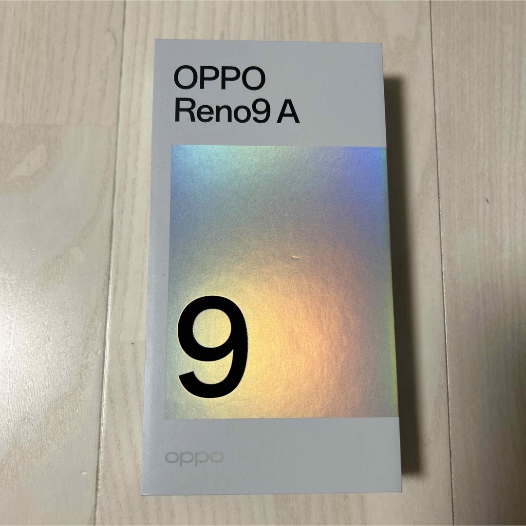 話題の最新アイテム OPPO Reno9 A ムーンホワイト 128 GB SIMフリー