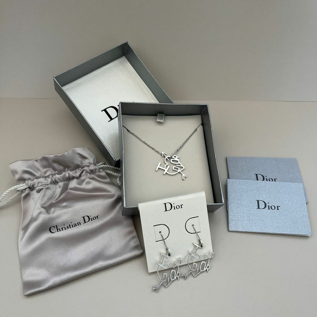 （未使用　廃盤）DIOR ハート　ピアス&ネックレスネックレス