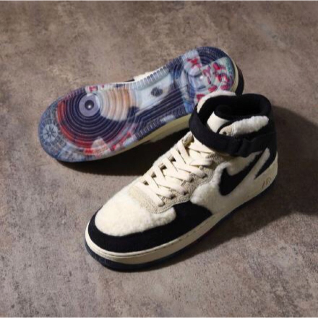 ナイキ　NIKE AIR FORCE1 MID ‘07PRM パンダ　上野