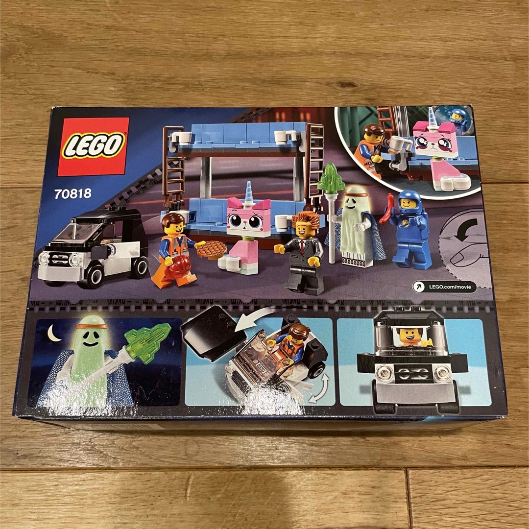 Lego(レゴ)の新品！送料込み⭐️レゴムービー　70818 二段ソファ エンタメ/ホビーのおもちゃ/ぬいぐるみ(模型/プラモデル)の商品写真