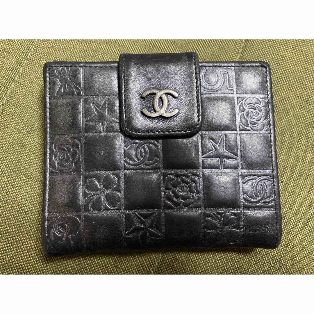 CHANEL 折り財布