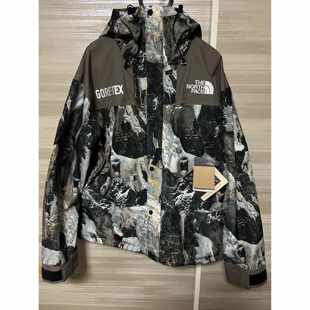 Supreme GORE-TEX 花柄 マウンテンパーカー M 中古|ジャケット Supreme GORE-TEX 花柄 マウンテンパーカー M 中古|ジャケット