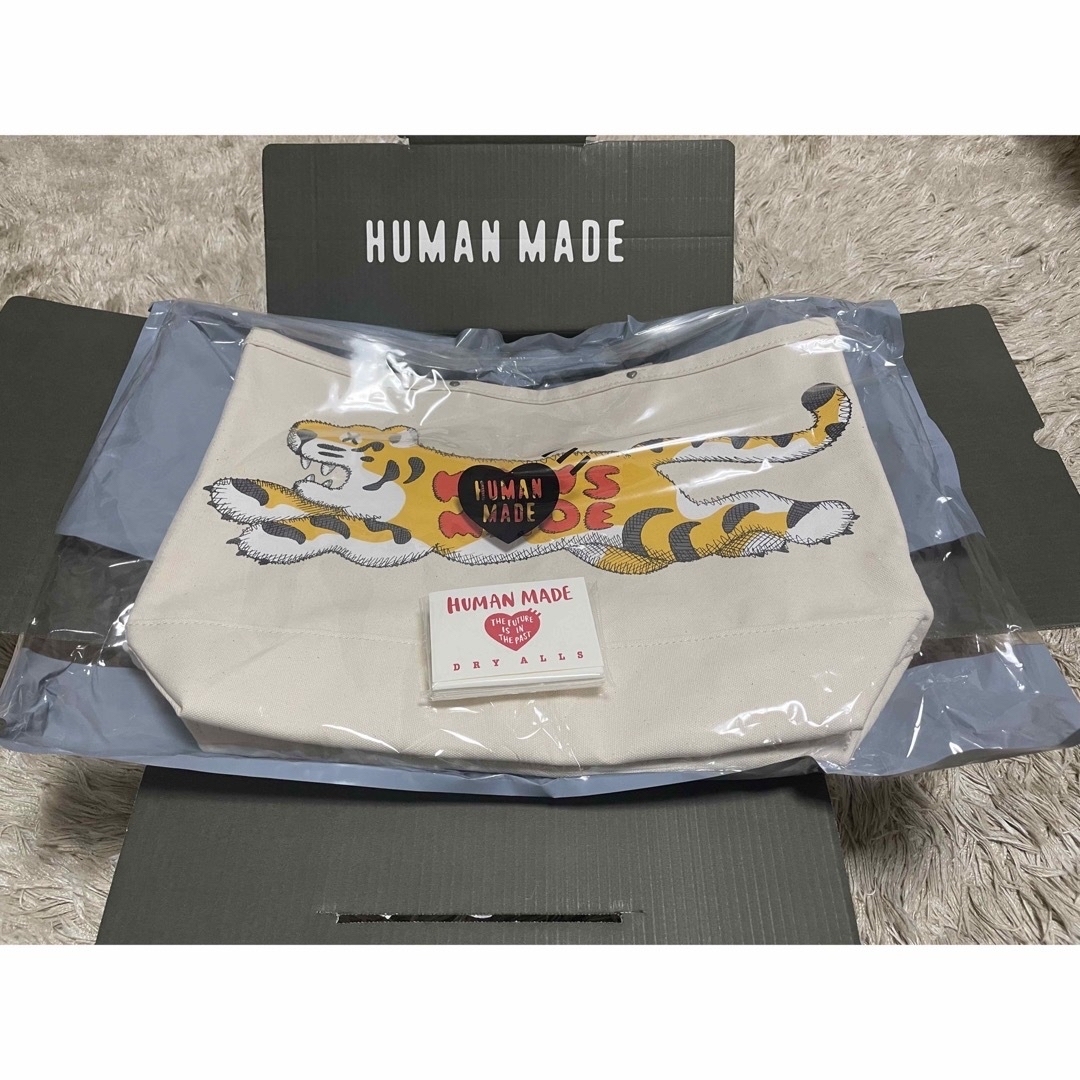 HUMAN MADE(ヒューマンメイド)のHUMAN MADE x KAWS Made Tote Bag Large #1 メンズのバッグ(トートバッグ)の商品写真