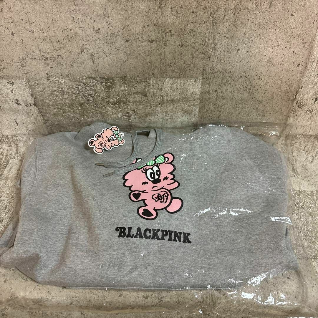 人気商品！】 韓国限定 BLACKPINK x Mサイズ ロゴパーカー VERDY