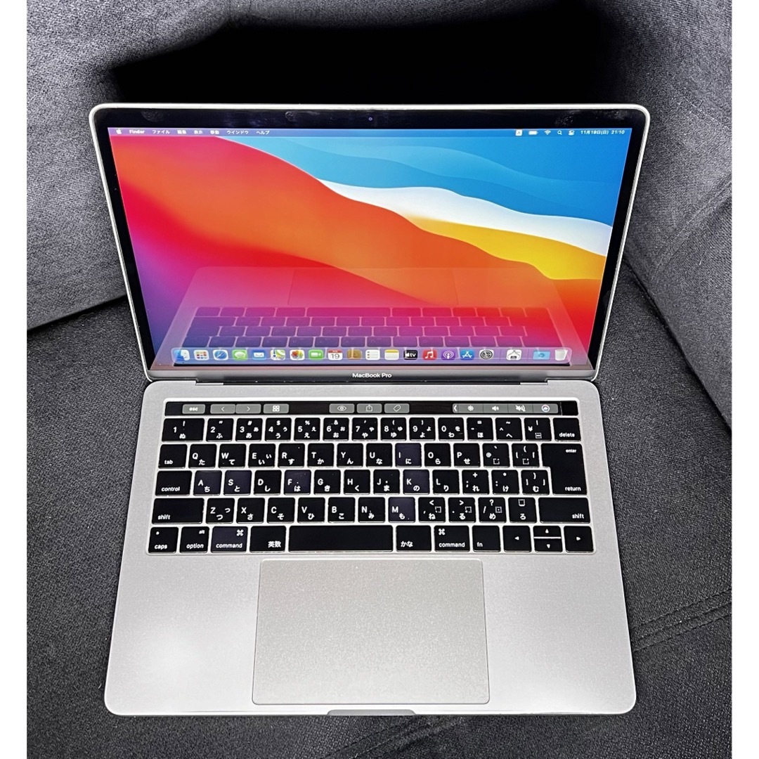 MacBook pro 13インチ 2016touchbar搭載