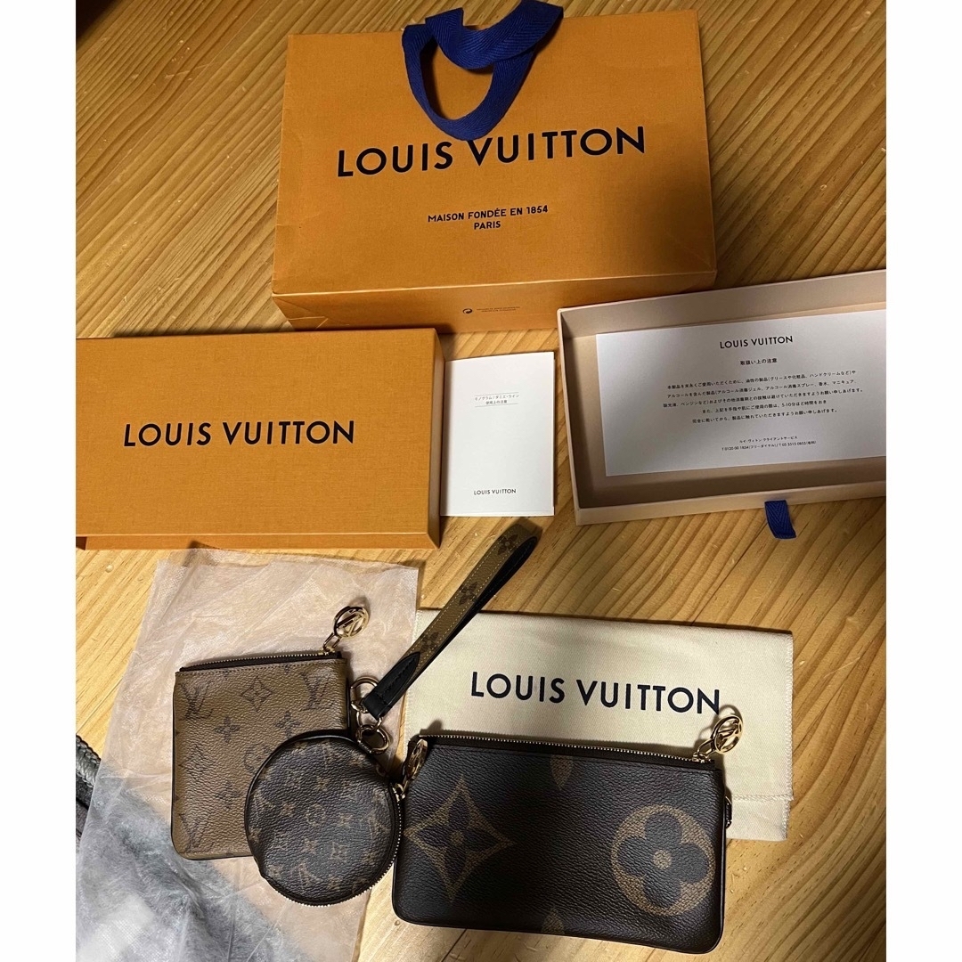 LOUIS VUITTON ポーチ ポシェットトリオ モノグラム ジャイアント | フリマアプリ ラクマ