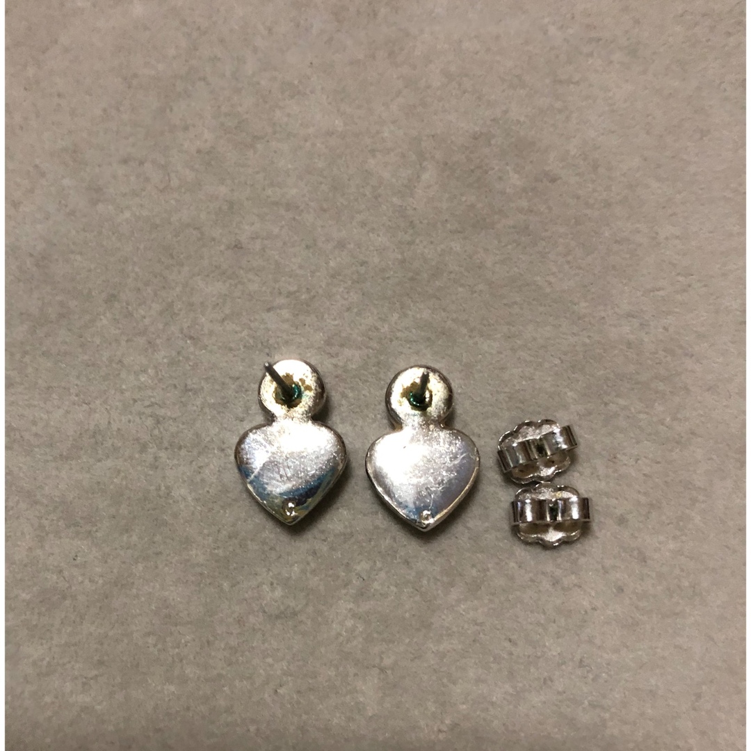 GUESS(ゲス)のguessピアス レディースのアクセサリー(ピアス)の商品写真