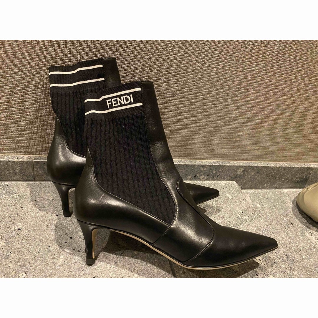 FENDI ショートブーツ | フリマアプリ ラクマ